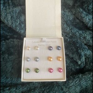 Freshwater Pearl Earring Set